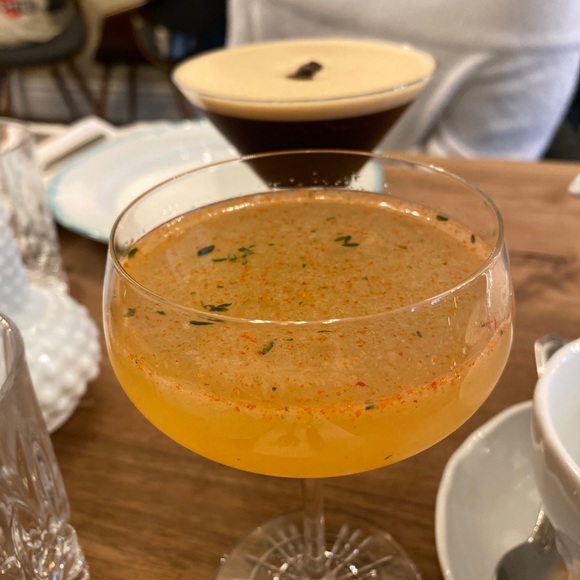 Meet your Posher, Bentley - Picture 1 of 1